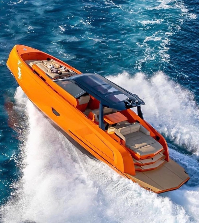 vanquish yachts VQ52