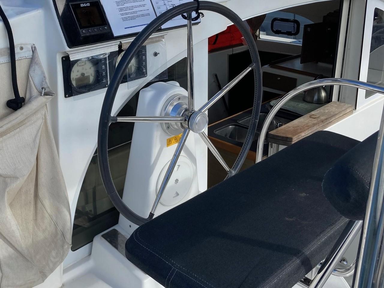 lagoon 380